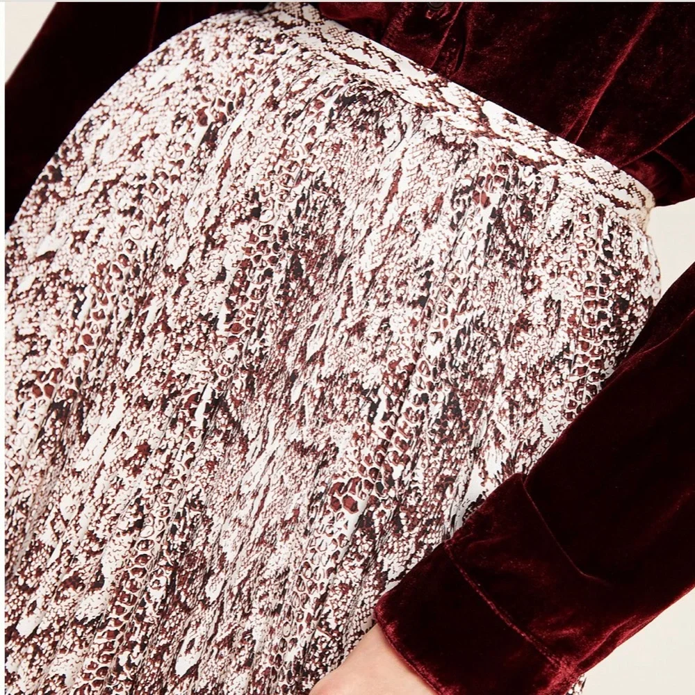 ANTROPOLOGIE Wesley Pleated Snake-Print‎ Maxi Skirt - HTF